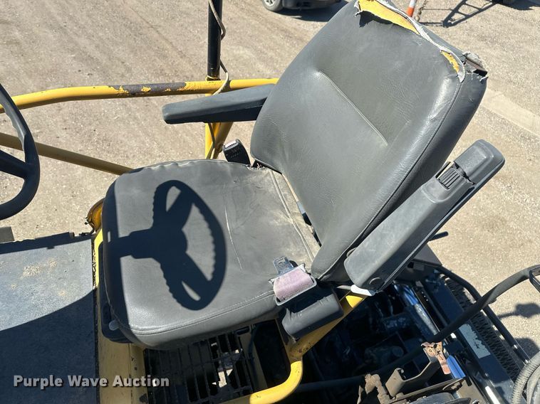 image for item DT7147 2009 Caterpillar AP 1055D paver