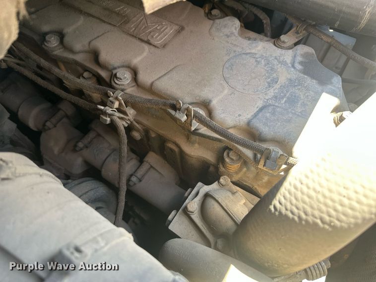 image for item DT7147 2009 Caterpillar AP 1055D paver