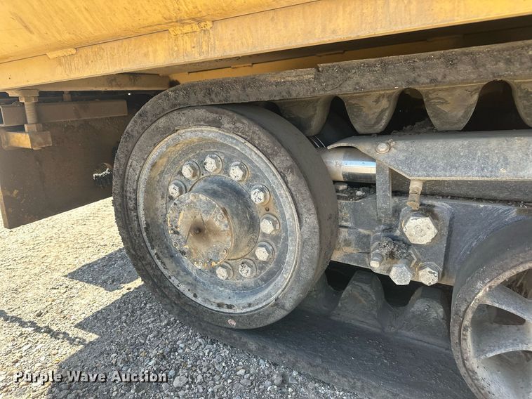 image for item DT7147 2009 Caterpillar AP 1055D paver