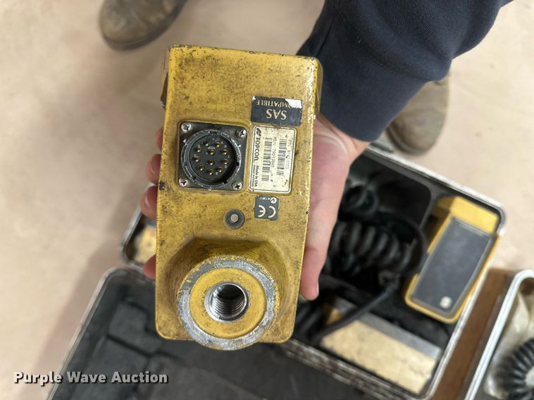 image for item DT7147 2009 Caterpillar AP 1055D paver