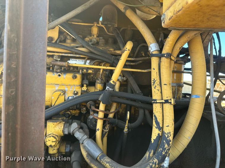 image for item DT7148 1992 Caterpillar PS-180 pneumatic roller