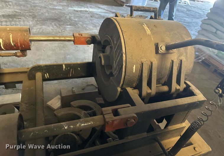 image for item DT7149 Henry press