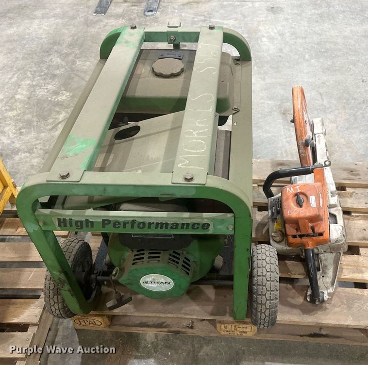 image for item DT7152 Titan Industrial 6500 generator