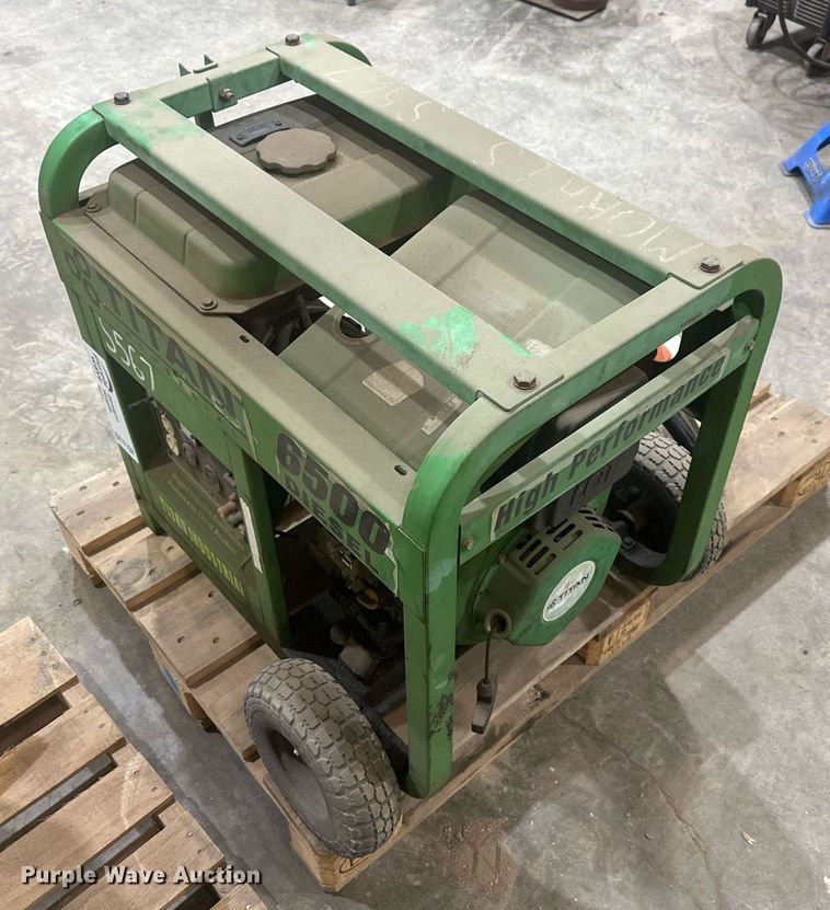 image for item DT7152 Titan Industrial 6500 generator