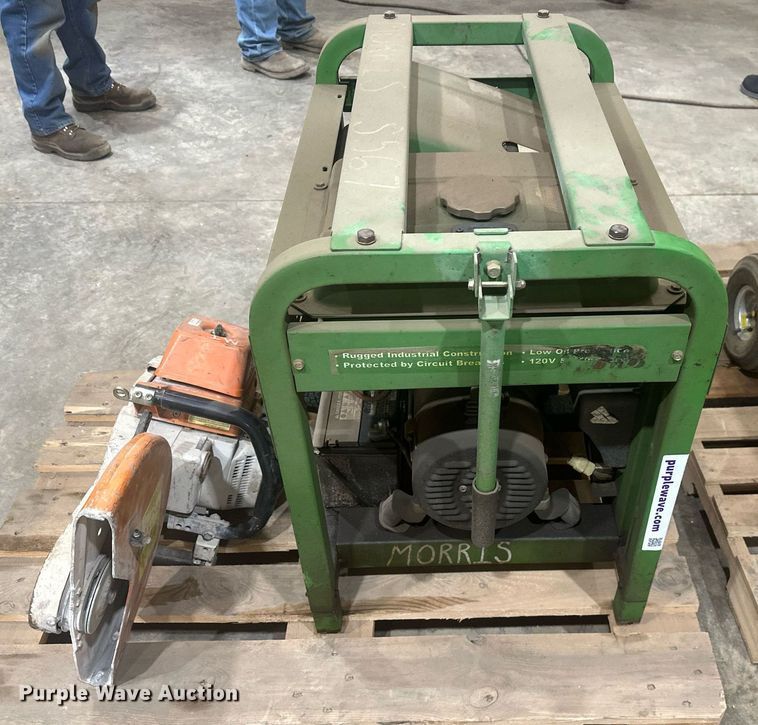 image for item DT7152 Titan Industrial 6500 generator