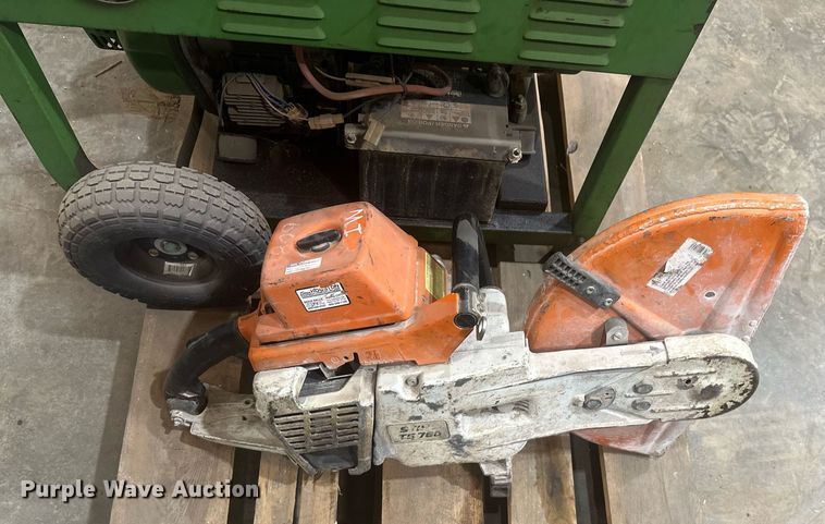 image for item DT7152 Titan Industrial 6500 generator