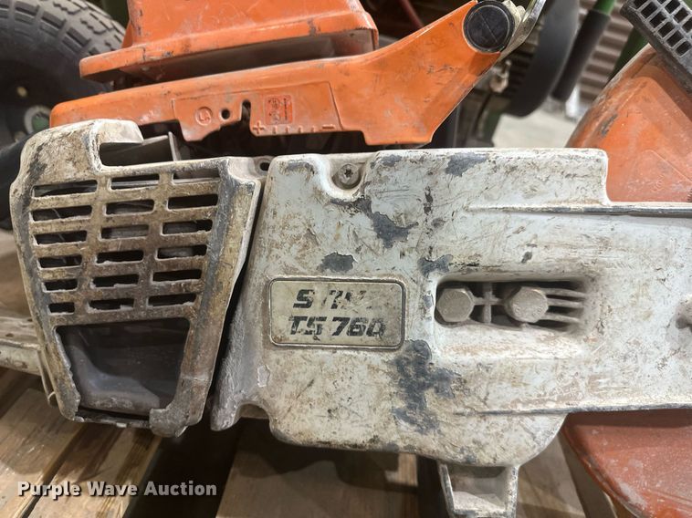 image for item DT7152 Titan Industrial 6500 generator