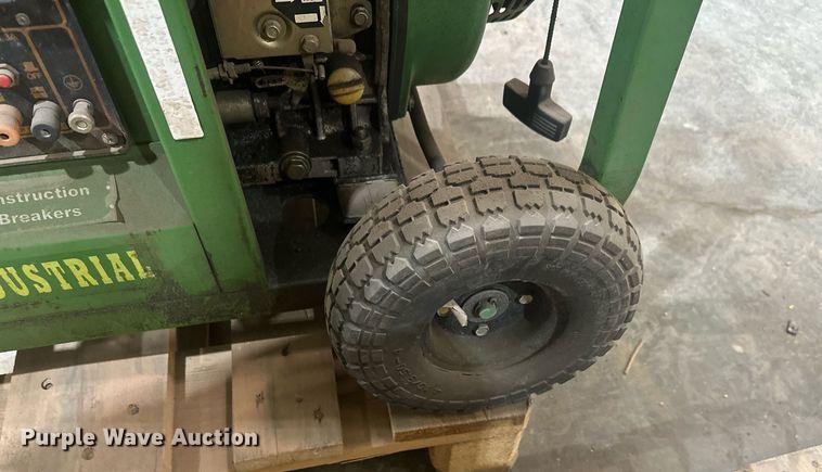 image for item DT7152 Titan Industrial 6500 generator