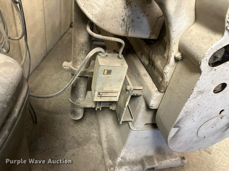 image for item DT7154 LeBlond 23