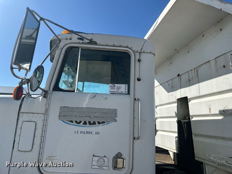 image for item DT7155 1977 Kenworth W900 dump truck