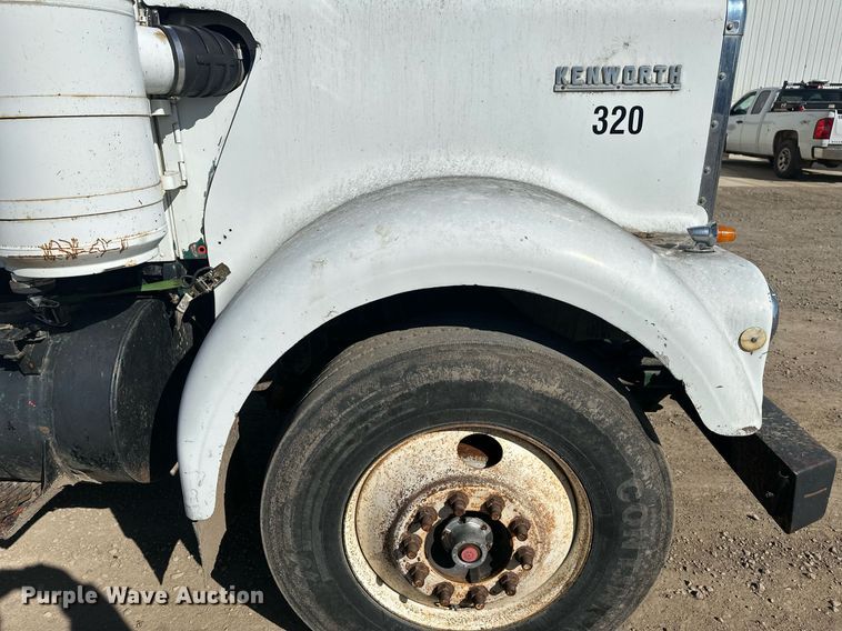 image for item DT7155 1977 Kenworth W900 dump truck