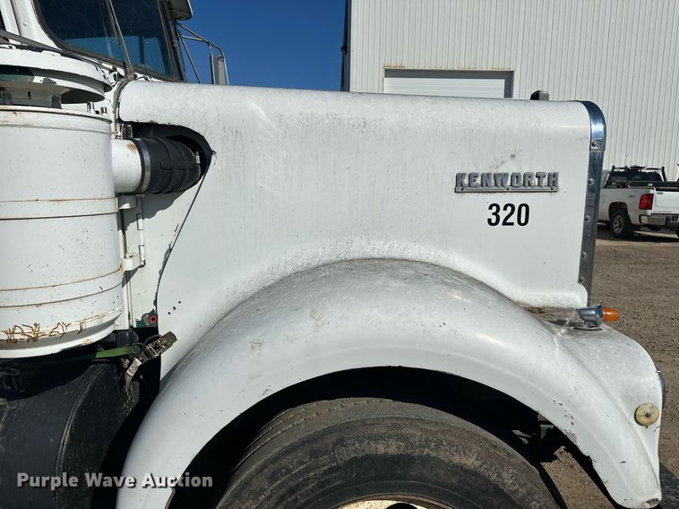 image for item DT7155 1977 Kenworth W900 dump truck