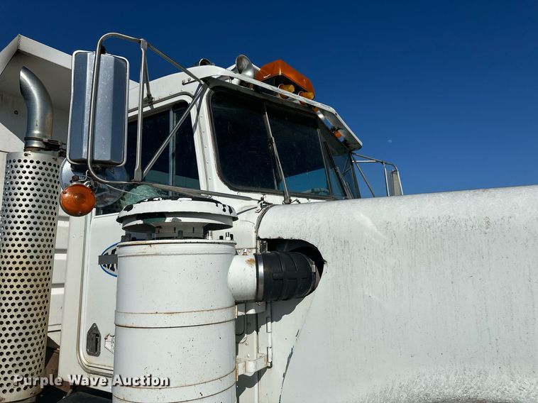 image for item DT7155 1977 Kenworth W900 dump truck