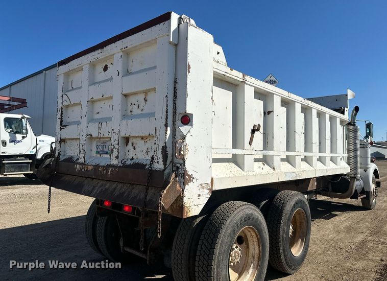 image for item DT7155 1977 Kenworth W900 dump truck