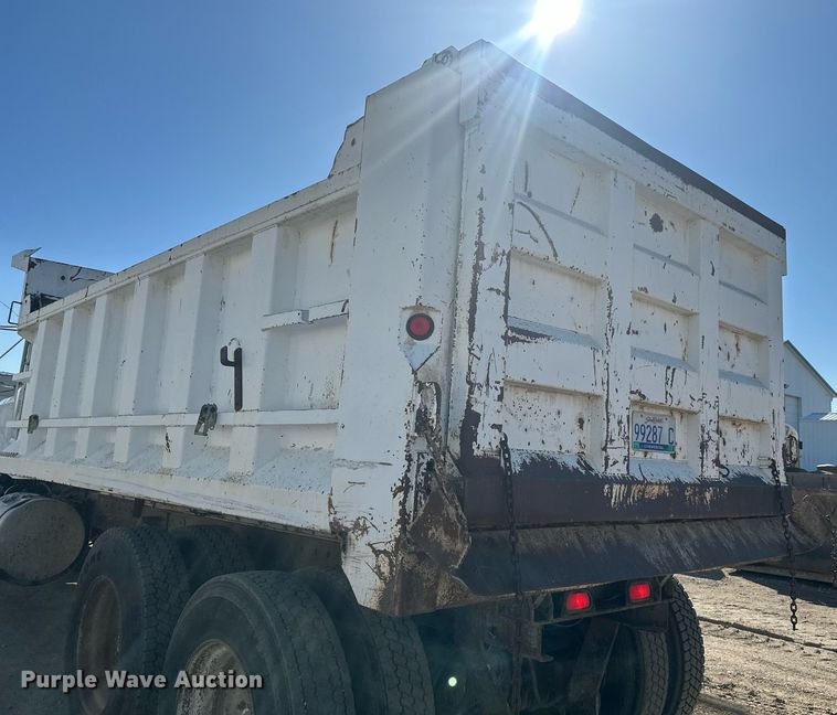 image for item DT7155 1977 Kenworth W900 dump truck