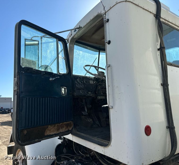 image for item DT7155 1977 Kenworth W900 dump truck