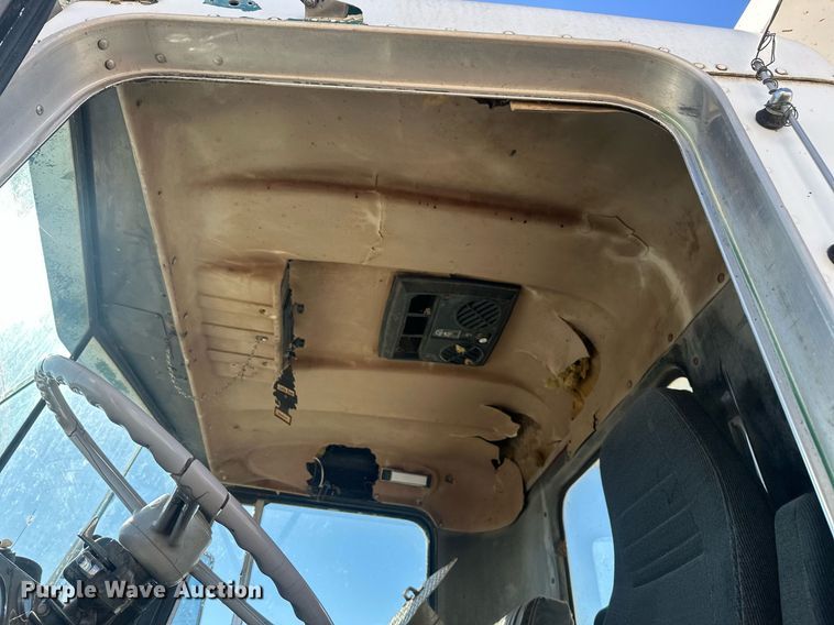 image for item DT7155 1977 Kenworth W900 dump truck