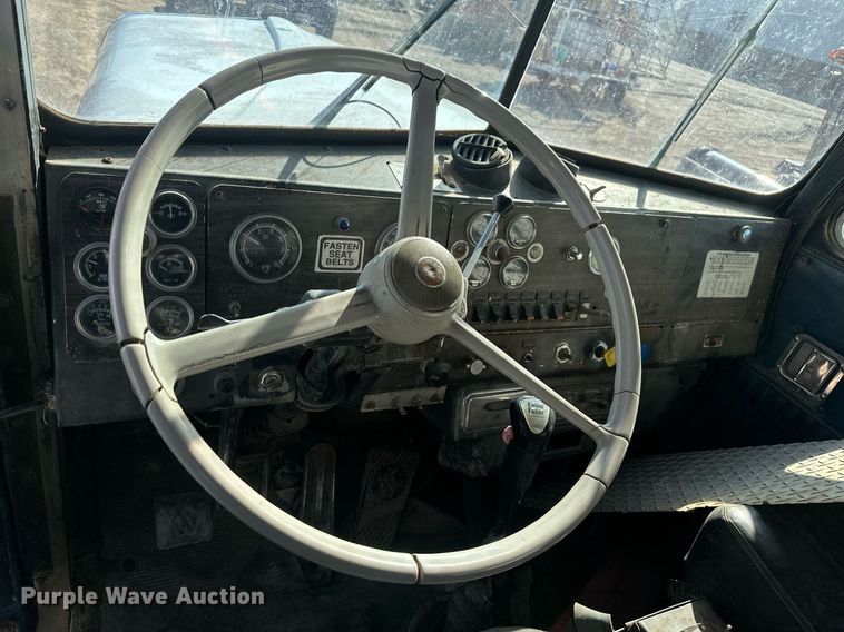 image for item DT7155 1977 Kenworth W900 dump truck