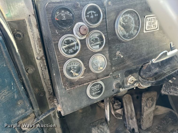 image for item DT7155 1977 Kenworth W900 dump truck