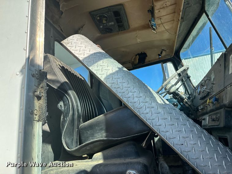 image for item DT7155 1977 Kenworth W900 dump truck