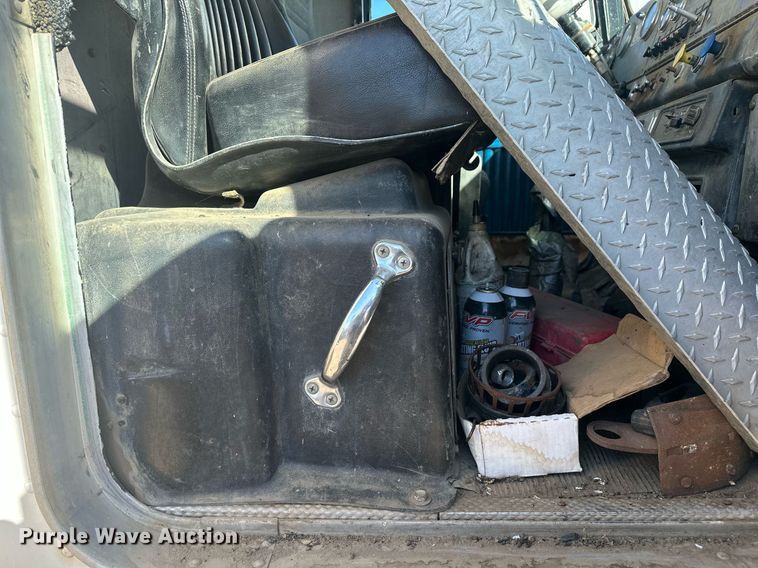 image for item DT7155 1977 Kenworth W900 dump truck