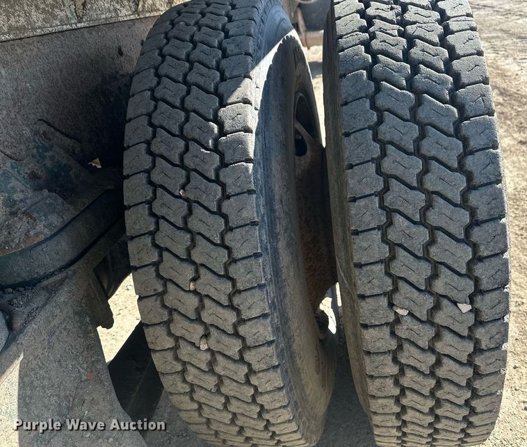 image for item DT7155 1977 Kenworth W900 dump truck