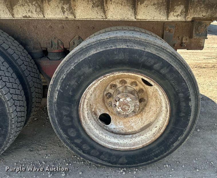 image for item DT7155 1977 Kenworth W900 dump truck