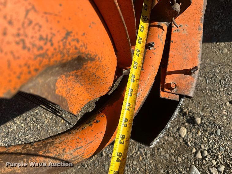 image for item DT7157 1997 Broce Broom RC300 broom