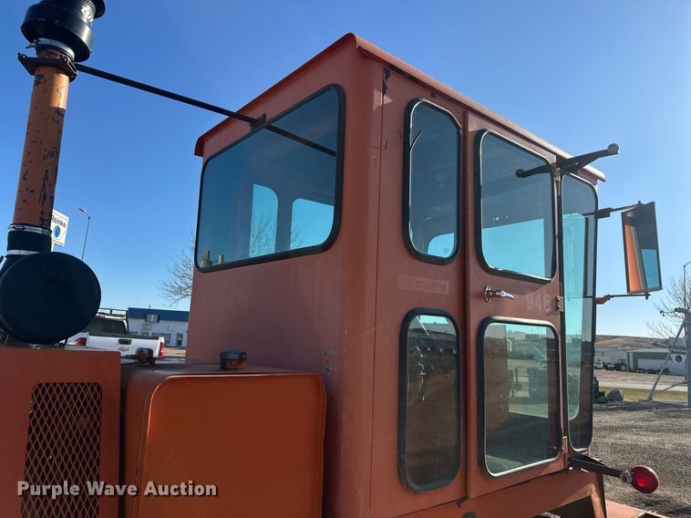 image for item DT7157 1997 Broce Broom RC300 broom