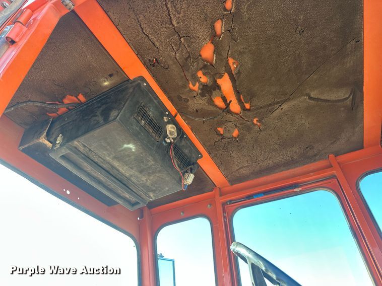 image for item DT7157 1997 Broce Broom RC300 broom