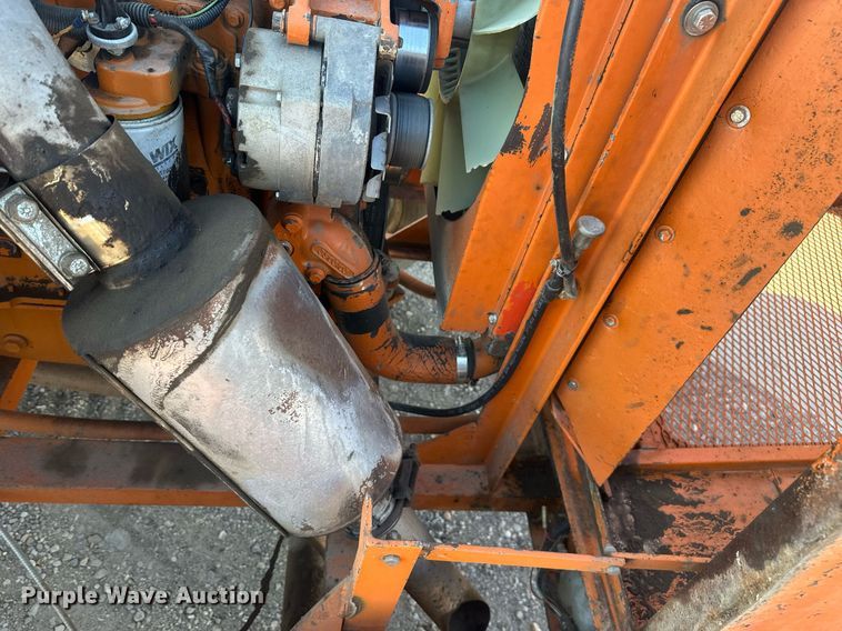 image for item DT7157 1997 Broce Broom RC300 broom