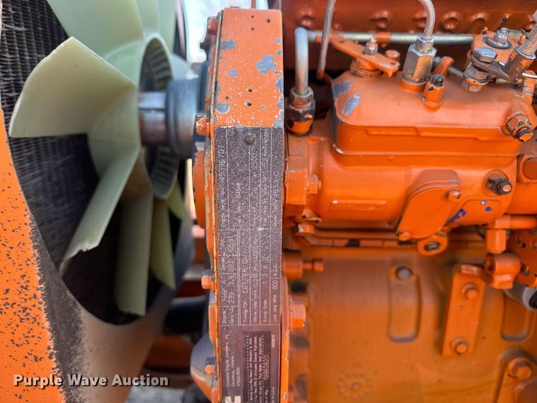 image for item DT7157 1997 Broce Broom RC300 broom