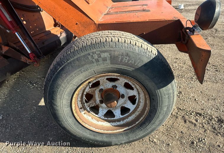 image for item DT7157 1997 Broce Broom RC300 broom