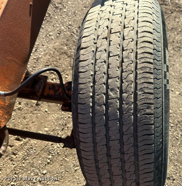 image for item DT7157 1997 Broce Broom RC300 broom