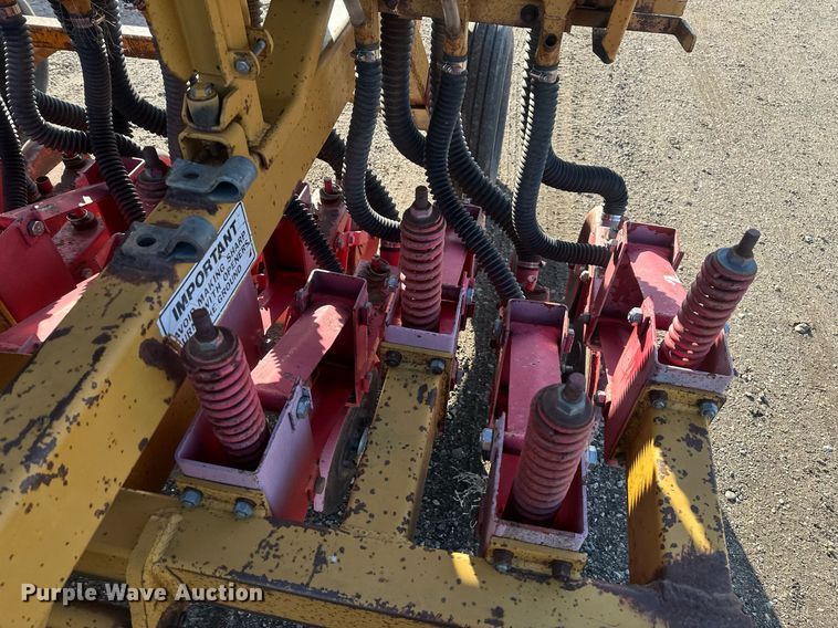 image for item DT7158 Haybuster 107 grain drill