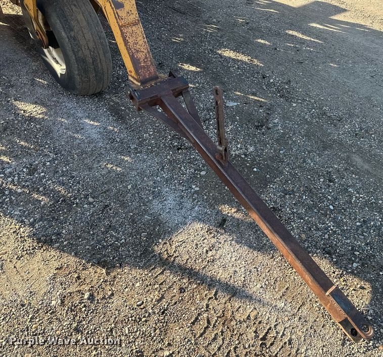 image for item DT7158 Haybuster 107 grain drill