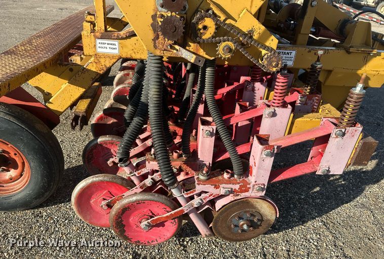 image for item DT7158 Haybuster 107 grain drill