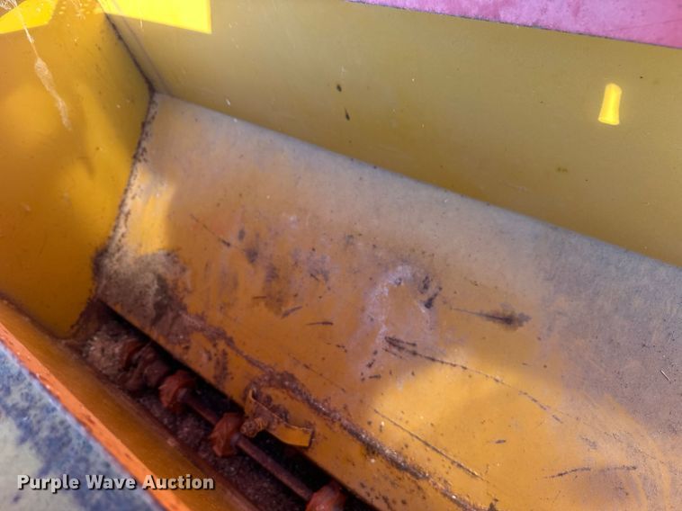 image for item DT7158 Haybuster 107 grain drill