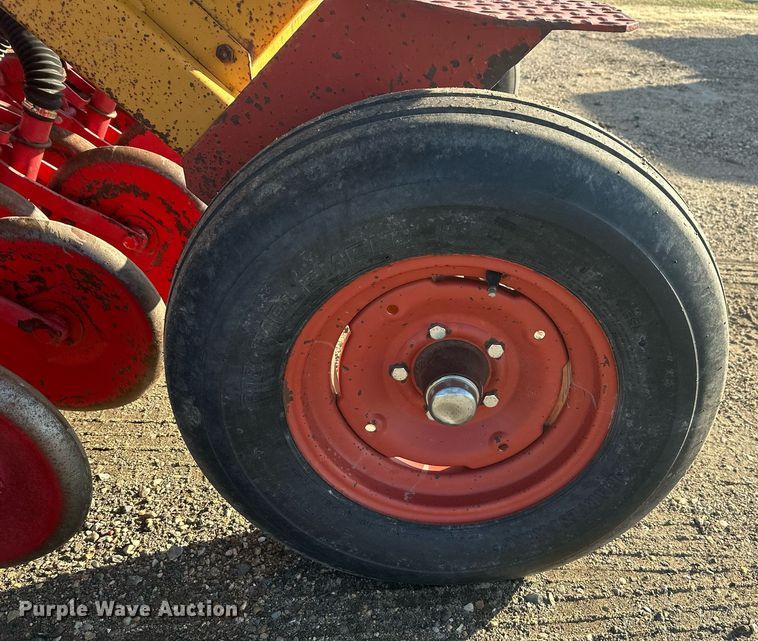 image for item DT7158 Haybuster 107 grain drill