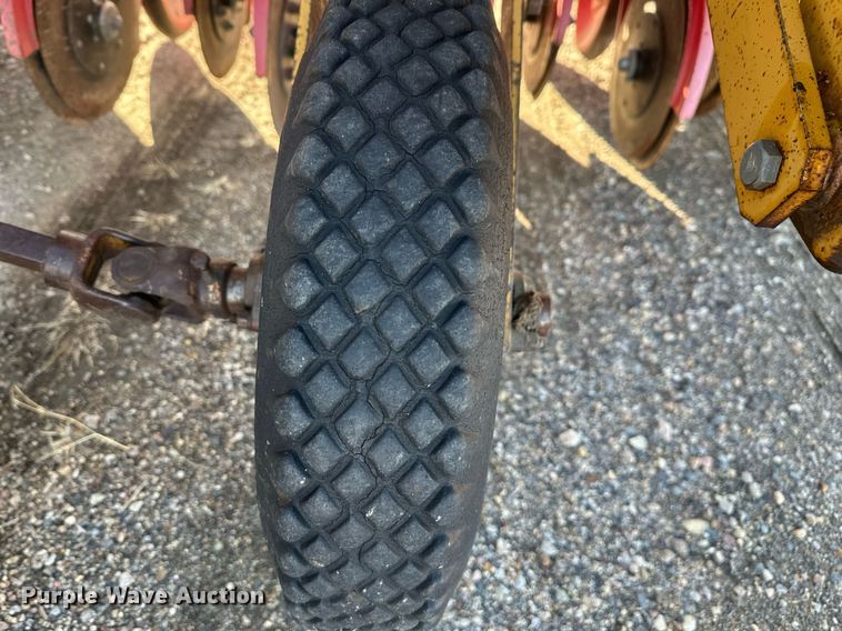 image for item DT7158 Haybuster 107 grain drill