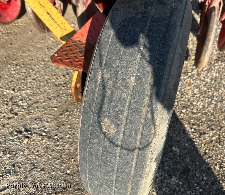 image for item DT7158 Haybuster 107 grain drill