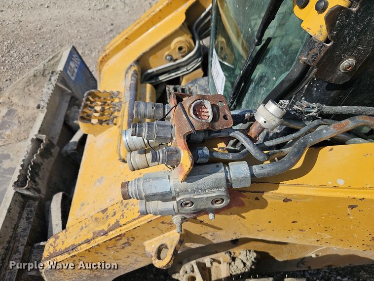 image for item DT7534 2012 Caterpillar  262C2 skid steer loader