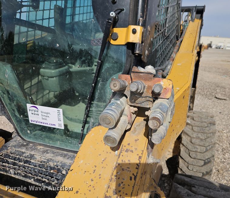 image for item DT7534 2012 Caterpillar  262C2 skid steer loader