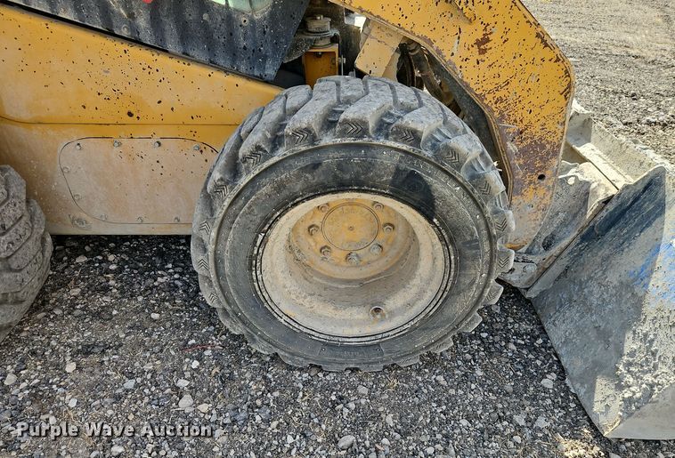 image for item DT7534 2012 Caterpillar  262C2 skid steer loader