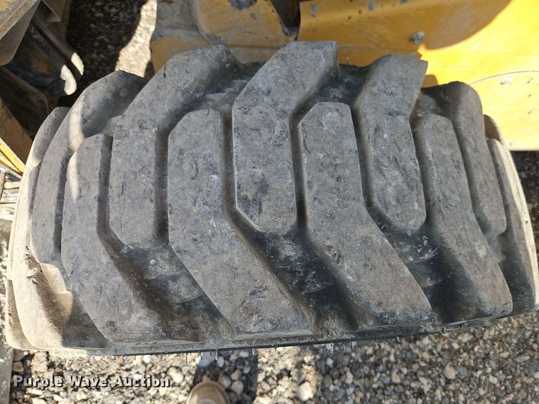 image for item DT7534 2012 Caterpillar  262C2 skid steer loader