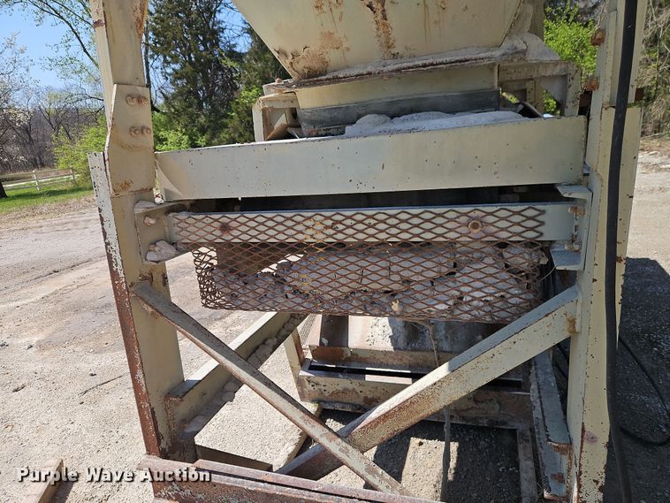 image for item DT7707 Pug Mill