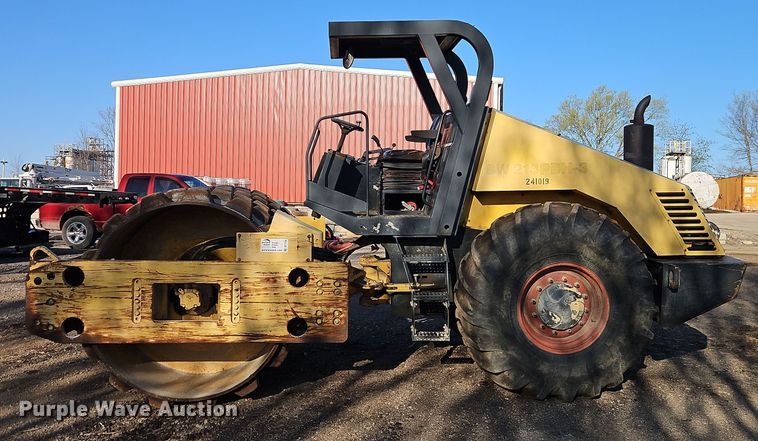 image for item DT7736 2000 Bomag BW213 PDH-3 single drum vibratory roller