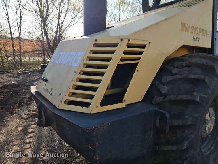 image for item DT7736 2000 Bomag BW213 PDH-3 single drum vibratory roller
