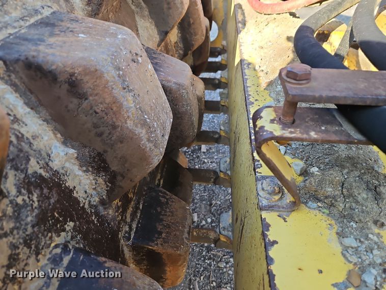 image for item DT7736 2000 Bomag BW213 PDH-3 single drum vibratory roller