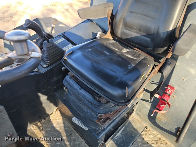 image for item DT7736 2000 Bomag BW213 PDH-3 single drum vibratory roller